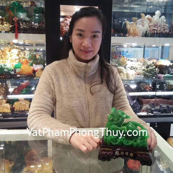 Chị Oanh - khách hàng mua tỳ hưu xanh LN056