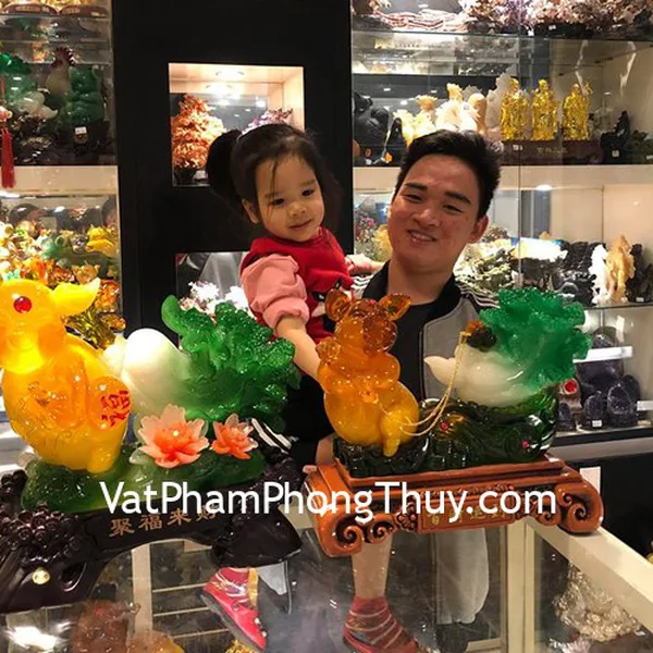 Anh Minh - khách hàng mua tượng heo kéo cải xanh L001 và vua heo keó cải LN006