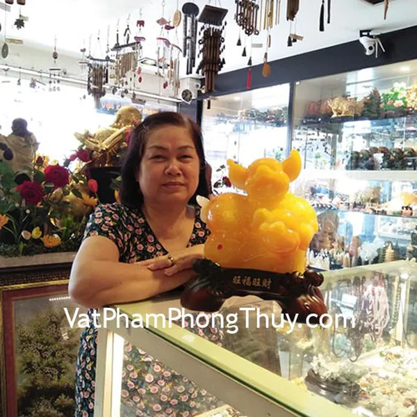 Cô Hạnh-khách hàng mua Song tiên heo vàng ngọc trên đế như ý- Vượng Phước Vượng Tài LN017