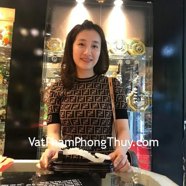 Chị Trinh- Khách hàng mua Gậy như ý bạch ngọc lớn GM074