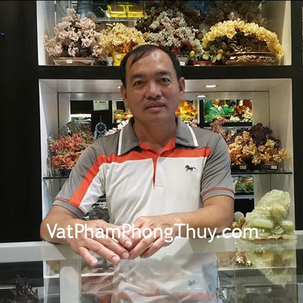 Anh Phong - khách hàng mua thiềm thừ cẩm thạch trung CTT-M