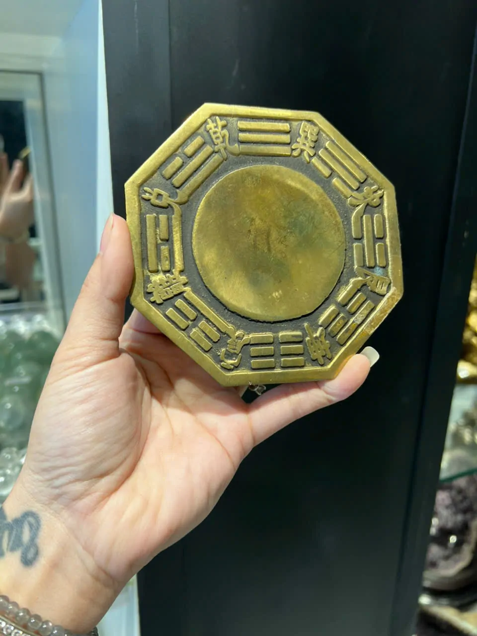 Bát quái đồng lõm lớn D119