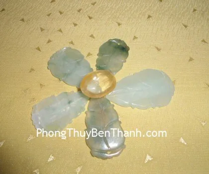 Chiếc lá đeo cổ ngọc Phỉ Thúy FS670