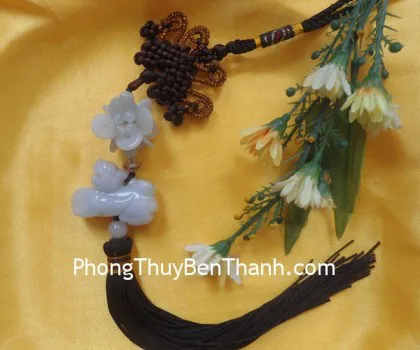 Ngọc bội phật quan âm đá mã não xám khói S783