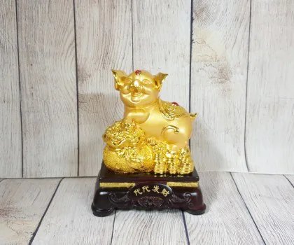 Vua heo vàng trên túi tiền vàng đế gỗ FLN033