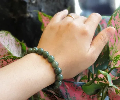 Chuỗi phỉ thúy xanh đậm 10 li S6779