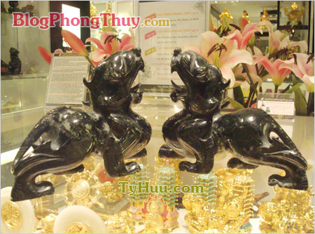 Tỳ Hưu độc ngọc Hồ Nam kèm giấy chứng nhận và hình ảnh xưởng chế tác
