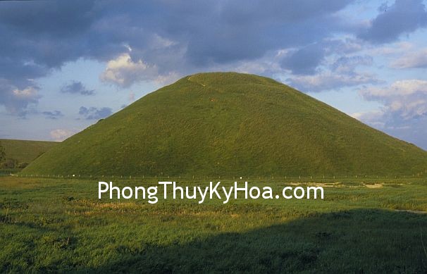 silbury hill, wiltshire silbury hill small Phong thủy và thế đất