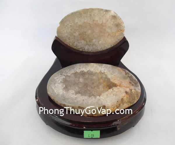 Dùng đá pha lê để kích hoạt sao Sơn tinh