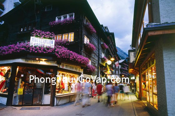 Vận rủi có thể đến từ mười phương