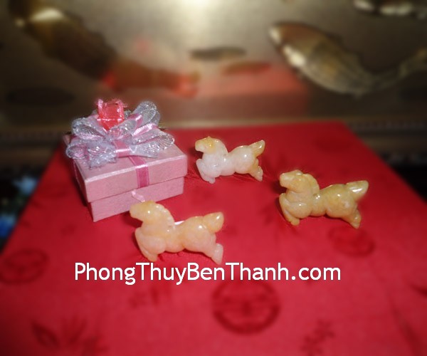 Trưng bày ngựa tượng trưng cho chiến thắng