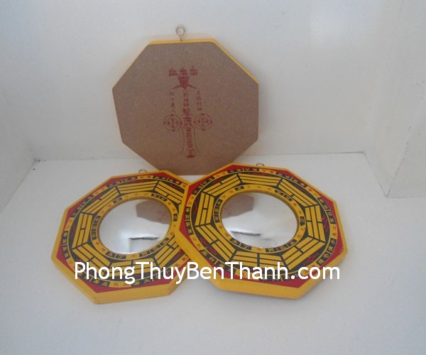 Dùng gương bát quái để đẩy những mũi tên độc từ bên ngoài