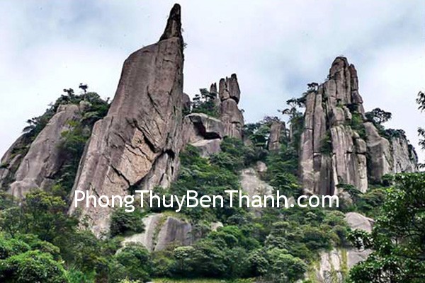 tranh-nui tranh nui Bảo sơn bảo vệ và hỗ trợ từ phía sau