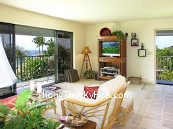 Khi cửa sổ thông với cửa trước