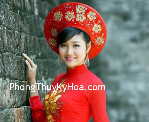 Màu đỏ có thích hợp với người mạng Kim không