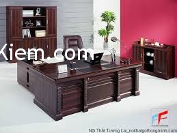 Nên bố trí bàn làm việc ở vị trí nào?