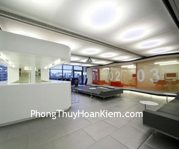 Sự nghiệp phát đạt có liên quan gì tới trường khí xung quanh không?