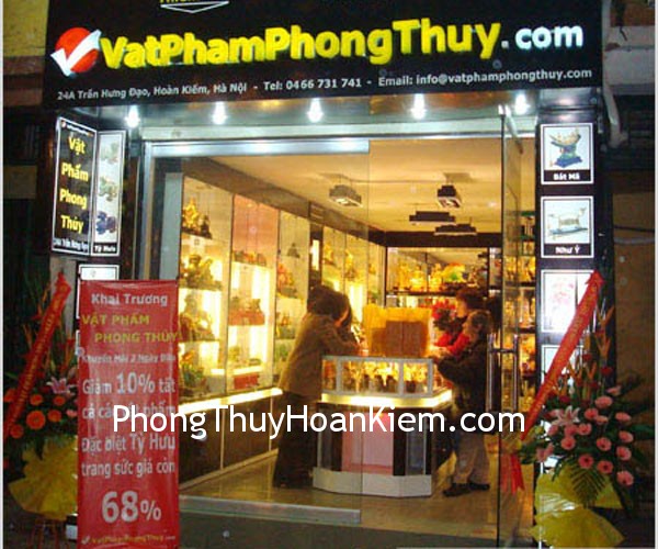 Những điều cần chú ý khi thiết kế cửa chính cho công ty/ cửa hàng