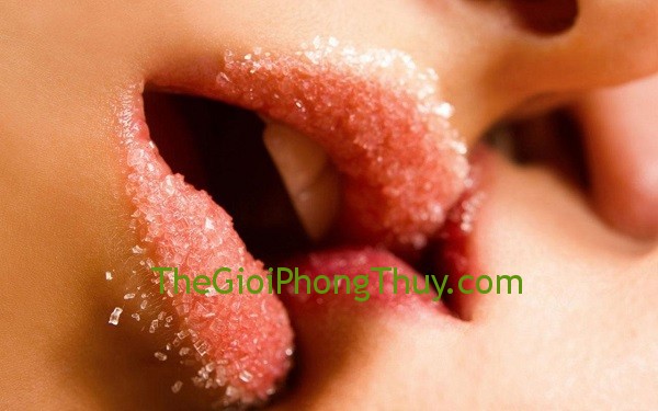 Giải mã giấc mơ hôn môi người yêu