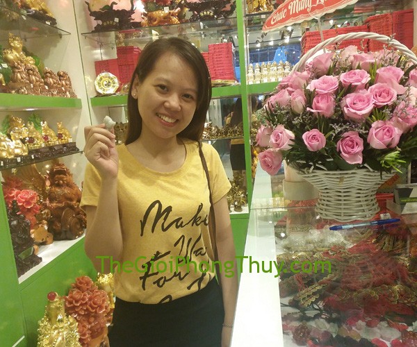 Chị Đoàn Nguyễn Thủy Tiên - Khách hàng sở hữu Tỳ Hưu đá quý may mắn FS689