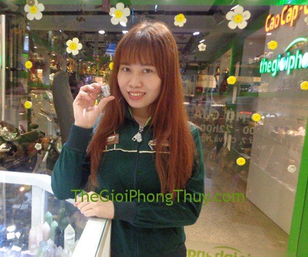 Chị Trần Thị Hoàng Yến - Khách hàng sở hữu Tỳ Hưu đá quý may mắn FS689