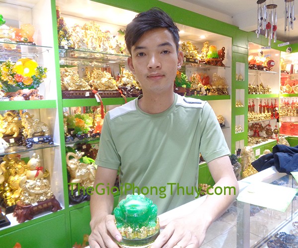 Anh Đạt - Khách Hàng mua Thiềm thừ xanh nhỏ đế xoay thủy tinh FK148M
