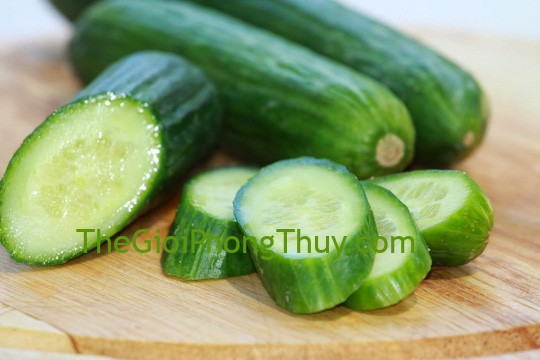 Ý nghĩa giấc mơ nằm chiêm bao thấy trái dưa chuột là gì?