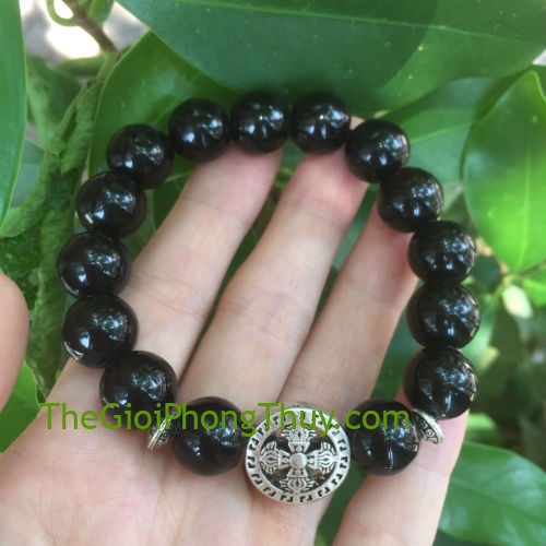 Vì sao có sự ra đời của đá thủy tinh núi lửa Obsidian?