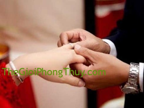 Tuyệt đối không được sử dụng nhẫn cưới tùy tiện như thế này