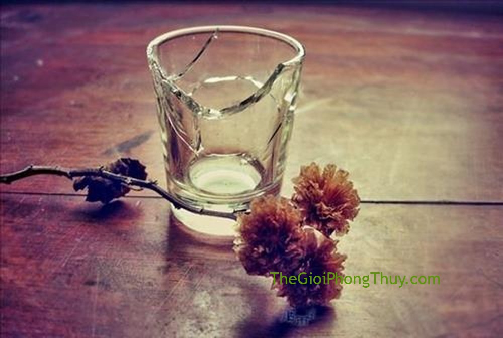 Dấu hiệu phong thủy cho thấy vận đen sắp bủa vây xung quanh bạn