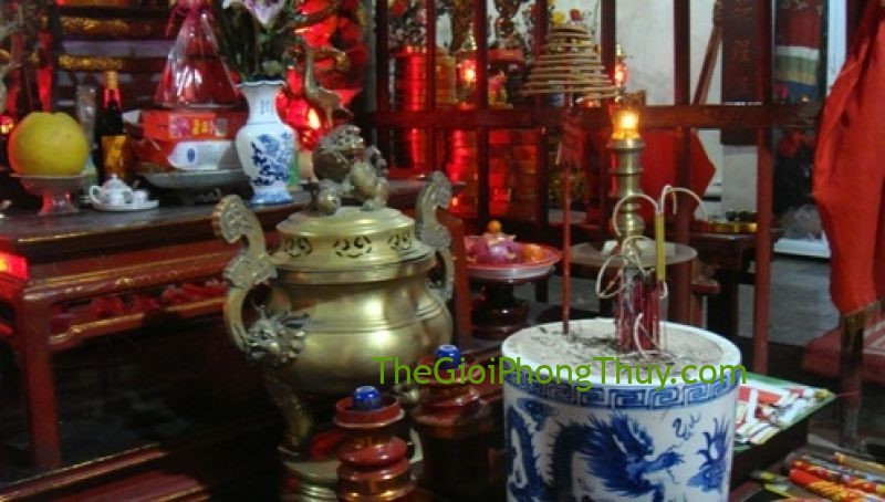 Cách đặt bát hương để tiền chảy vào nhà như nước lũ
