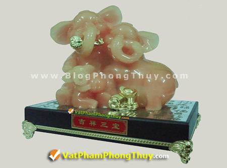 voi me om con c057 Voi Phong Thủy, biểu tượng may mắn, linh vật phong thủy được tôn vinh và ngưỡng mộ
