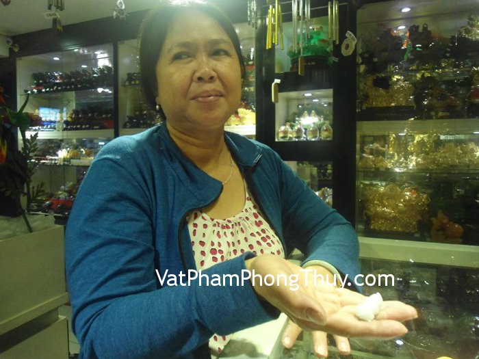 Cô Thủy - khách hàng mua Tỳ Hưu ngọc Phỉ Thúy S953
