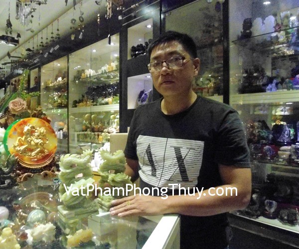 Anh Trường - khách hàng mua Rồng Cẩm Thạch đứng nhỏ N075