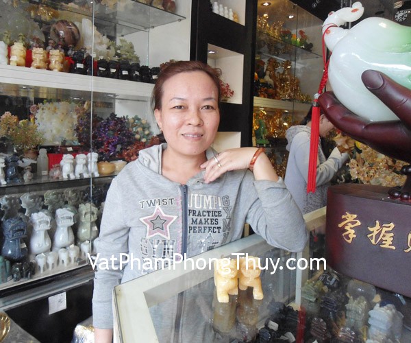 Chị Thoảng - khách hàng mua Tỳ Hưu Hắc Ngà Nhỏ H012