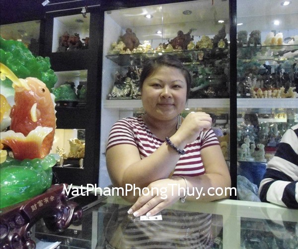 Chị Hòa - Khách hàng mua chuỗi thạch anh tím S5101-S4-2083