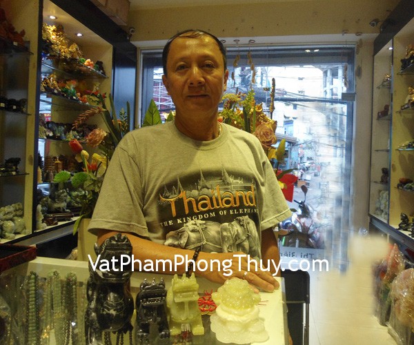 Anh Nghiệp - khách hàng mua tỳ hưu Bắc Kinh xanh BKX-S, tỳ hưu Bắc Kinh đen BKD-S, cóc Tây Tạng CTT-S và mai hoa CC1129