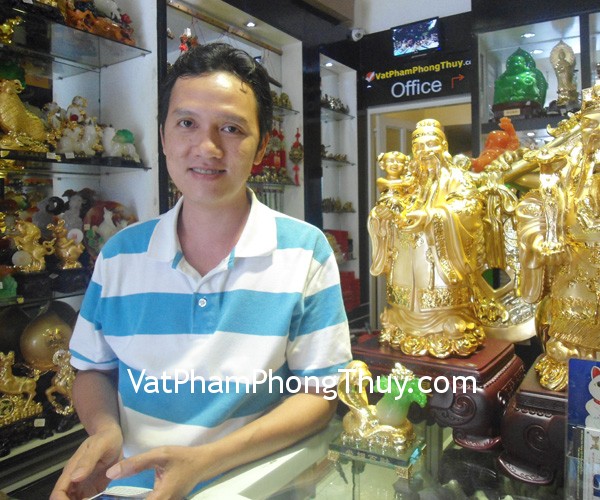 Anh Linh - khách hàng mua tượng rắn ôm bắp cải E094