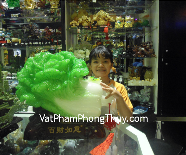 Bạn Ngân - khách hàng mua tượng bắp cải lớn H173G