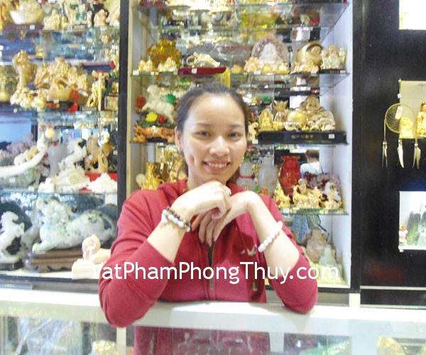 Chị Linh - khách hàng mua vòng tay phỉ thúy S6151, S6153, vòng tay hồng lục bảo S6108-S3-2670 và vòng tỳ hưu mắt mèo S026