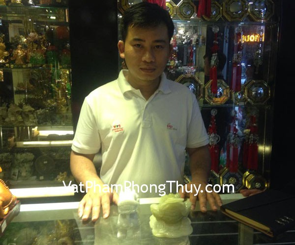 Anh Hiển- khách hàng mua thiềm thừ Tây tạng và tỳ hưu Bắc kinh trắng trung