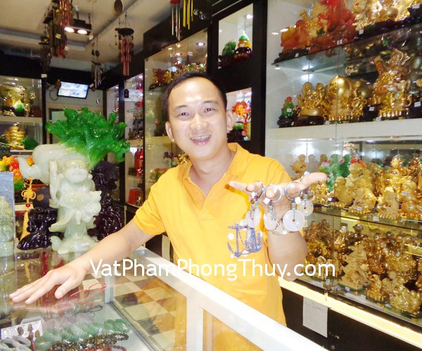 Anh Quang - khách hàng mua Móc khóa đồng tiền mã não S6093