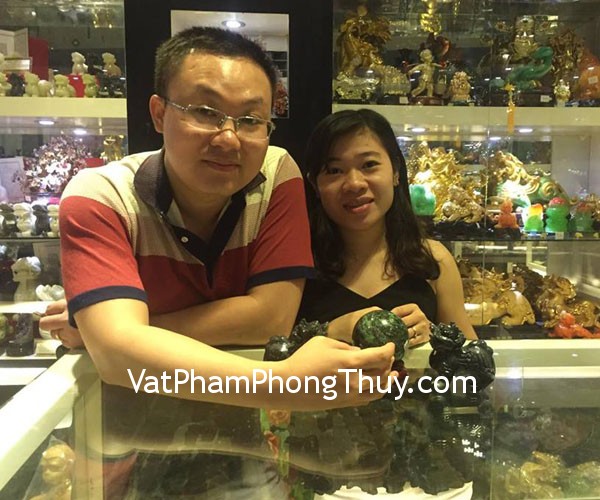 Anh Việt - khách hàng mua tỳ hưu Bắc kinh đen chuẩn BKD-S và quả cầu đá hoa mộc M193-2600