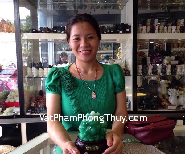 Chị Hằng - khách hàng mua thiềm thừ xanh K142M