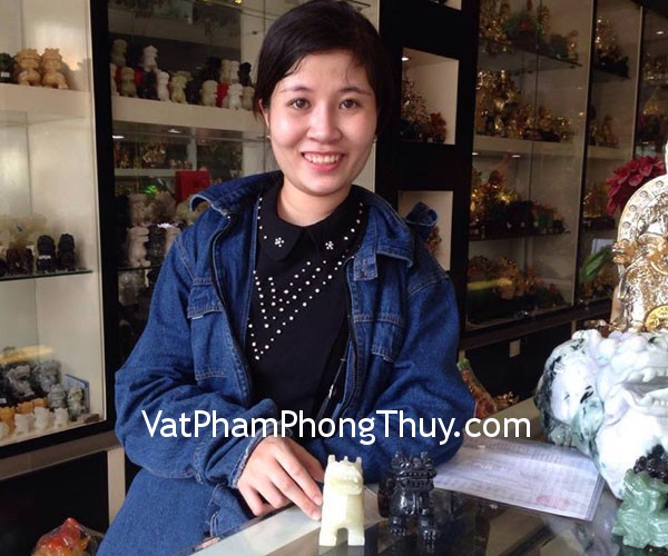 Chị Mây - khách hàng mua tỳ hưu Bắc kinh đen BKD-S và tỳ hưu  Bắc Kinh xanh BKX-S