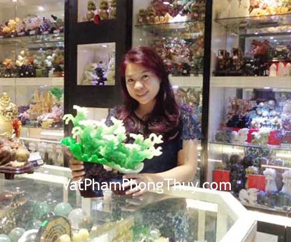 Chị Mỹ Quyên - khách hàng mua Bát mã xanh trên lá cải H311G