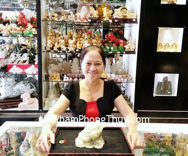 Chị Nga - Khách hàng mua Thiềm Thừ  Tây Tạng CTT -M