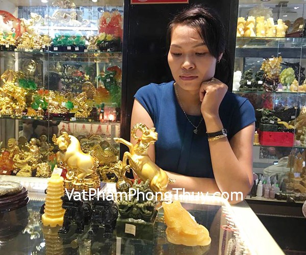 Chị Thu - Khách hàng mua Tỳ hưu bắc kinh chuẩn BKD-S, Trâu vàng H400G, Dê vàng H057G, Ấn rồng H037, Thiềm thừ hoàng long GM033