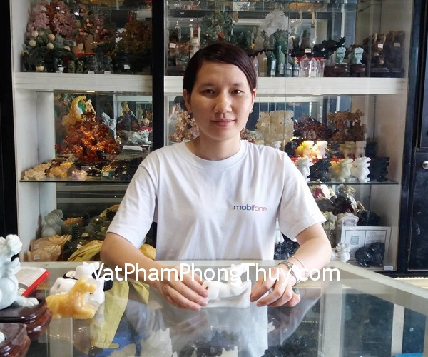 Chị Phương - khách hàng mua Bạch mã HM115