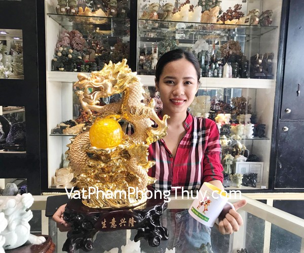 Chị Phụng - khách hàng mua  Rồng vàng sanh ý hưng long G098A